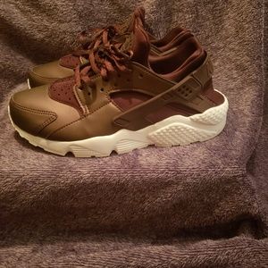 Women's Nike Huarache